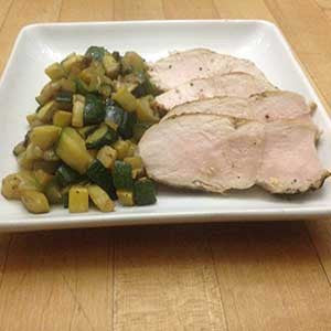 pan-seared-chicken-with-sauteed-squash-&-zucchini-mix-skillit-simple-easy-recipes-dinner-skillet