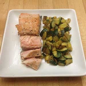 pan-cooked-salmon-with-squash-&-zucchini-medley-skillit-simple-easy-recipes-dinner-skillet