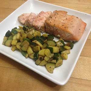 salmon-fillet-with-squash-and-zucchini-fried-quinoa-skillit-simple-easy-recipes-dinner-skillet